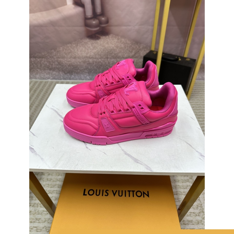 l**is V*t*n sneakers